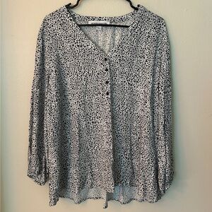 NWOT Amazon Essentials 3/4 Sleeve Button Popover Shirt Women’s size XL